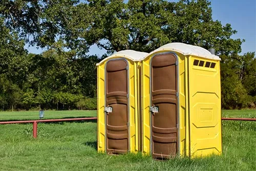 4 Tips for Family Friendly Portable Toilets 1